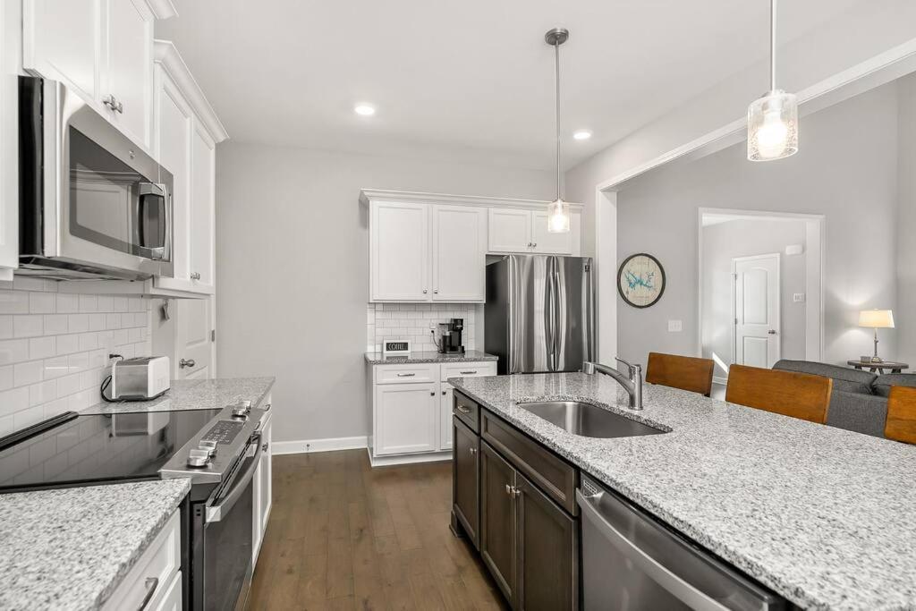 Beautiful Home With Lake And Marina Access, Firepit, Golf Cart Included Estill Springs Eksteriør billede